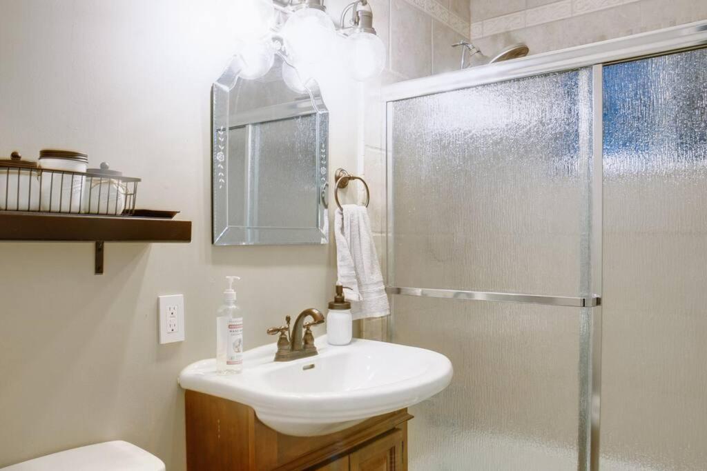 Relaxingrejuvenating 4Br 3 And Half Ba Cabin Munds Park Exterior foto